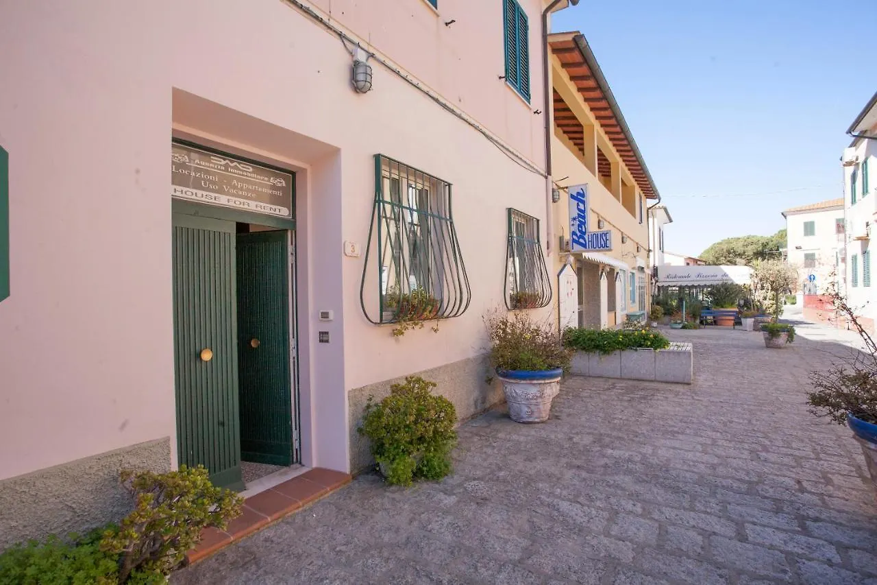 Appartamenti in Via del Mare a Procchio Procchio